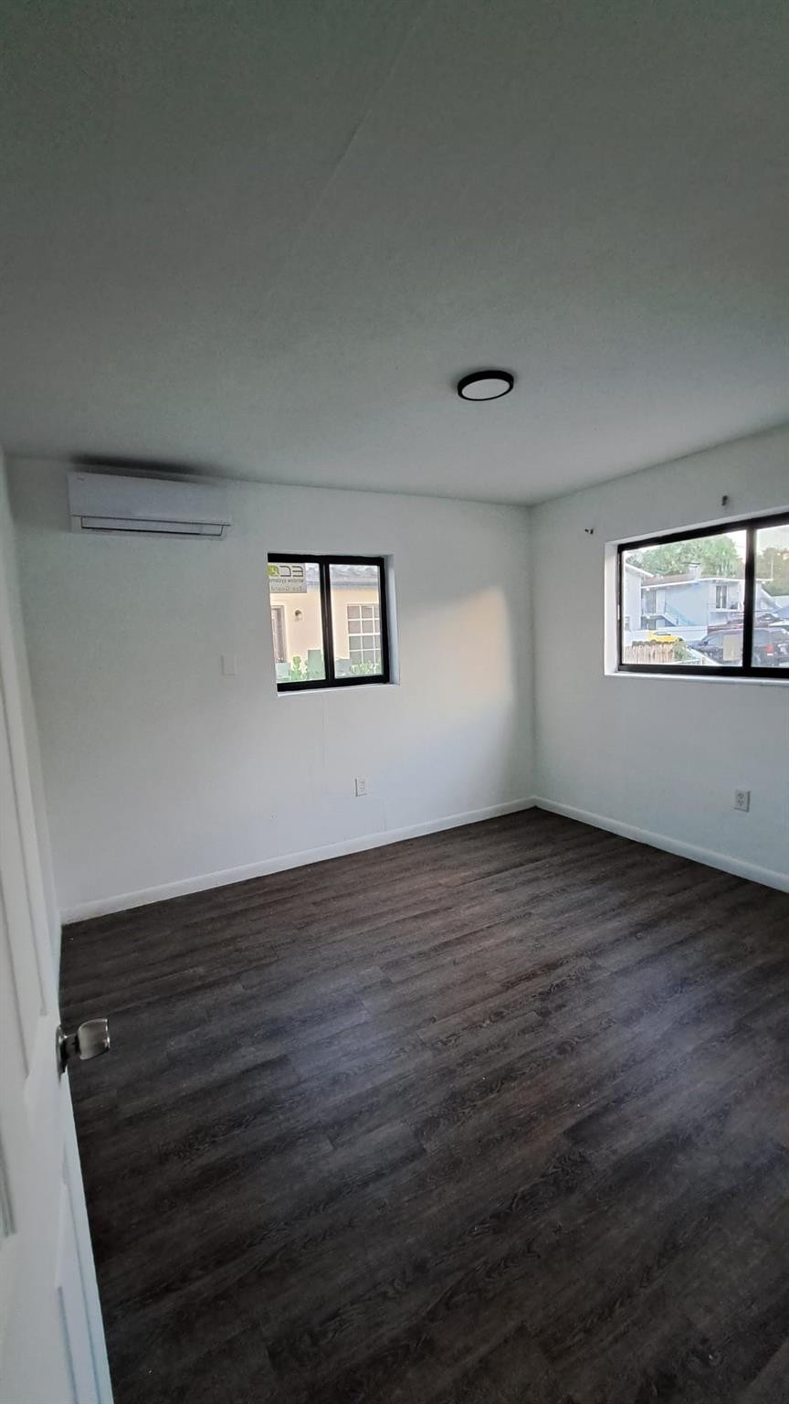 1027 Sw 3rd Street Property Photo 6