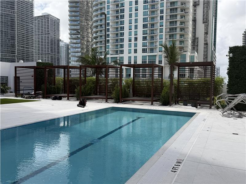 335 S Biscayne Boulevard 4004 Property Photo 3