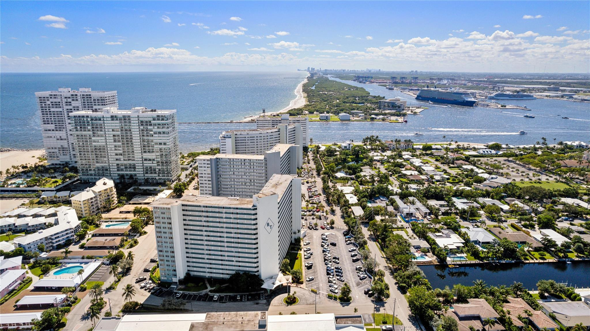 1900 S Ocean Drive 604 Property Photo 29