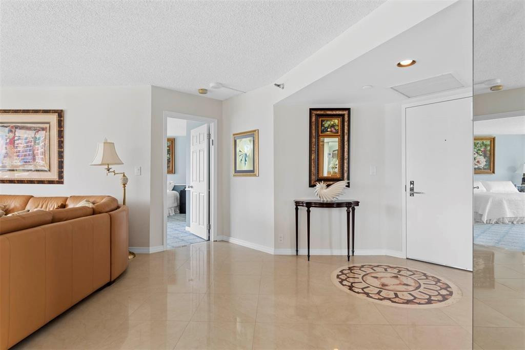 3530 Mystic Pointe Drive 910 Property Photo 7