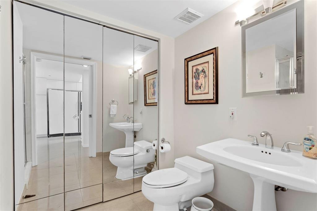 3530 Mystic Pointe Drive 910 Property Photo 24