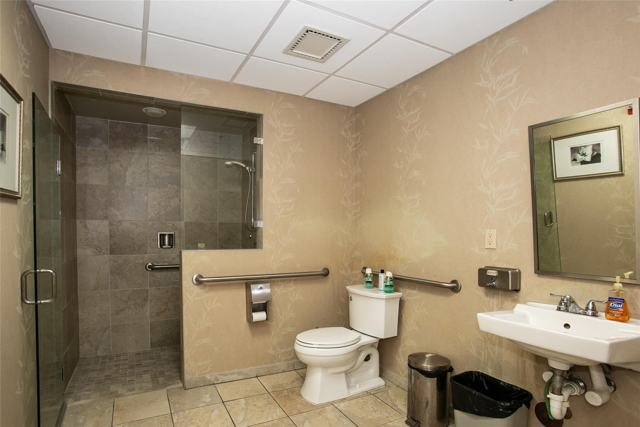 7171 N University Drive 100 Property Photo 25