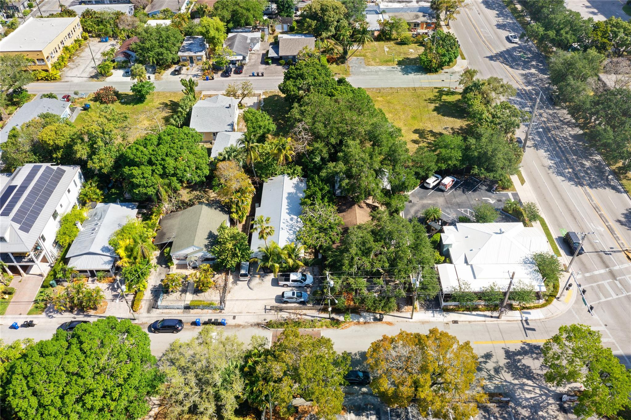 711 W Las Olas Property Photo 5