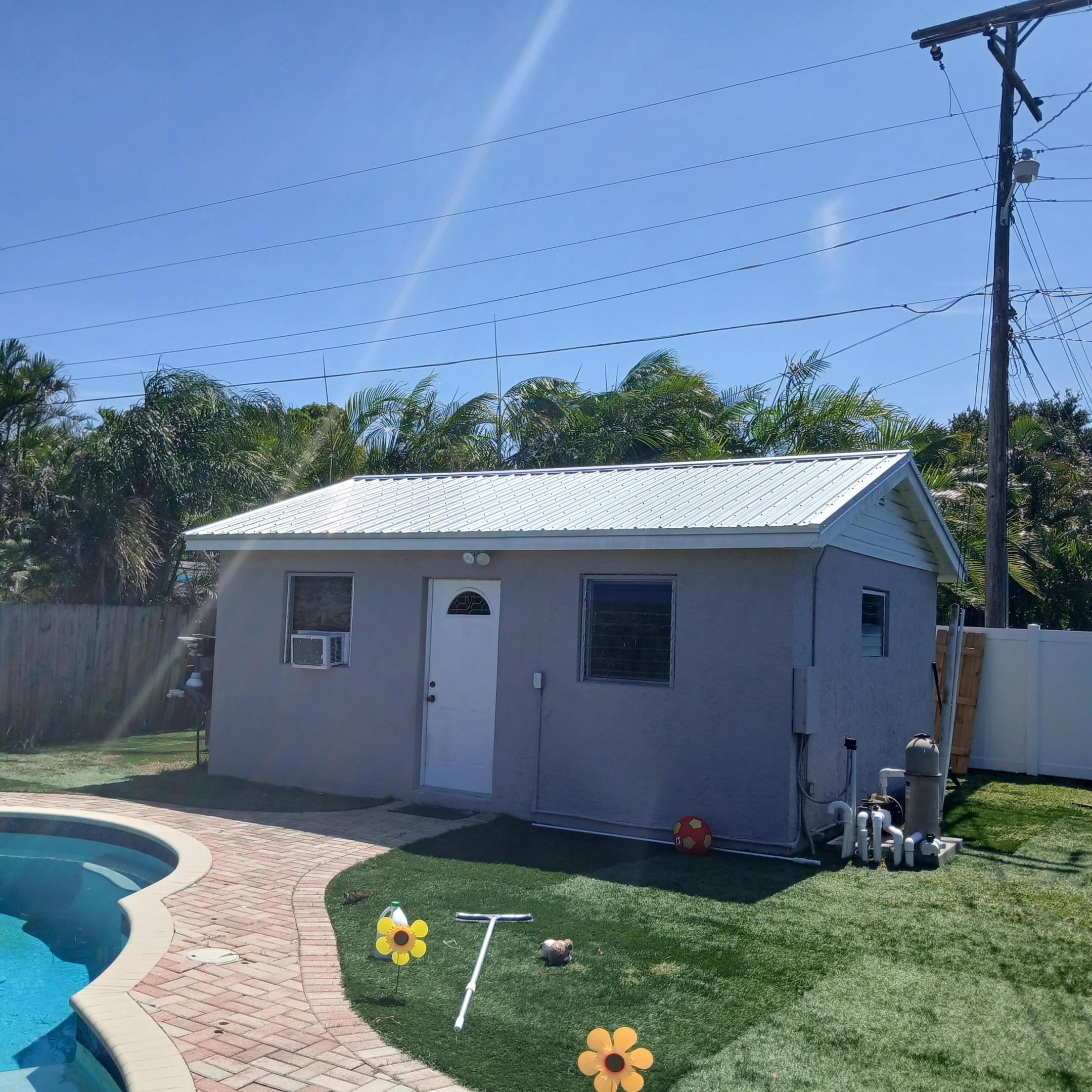 811 S Broadway Property Photo 41