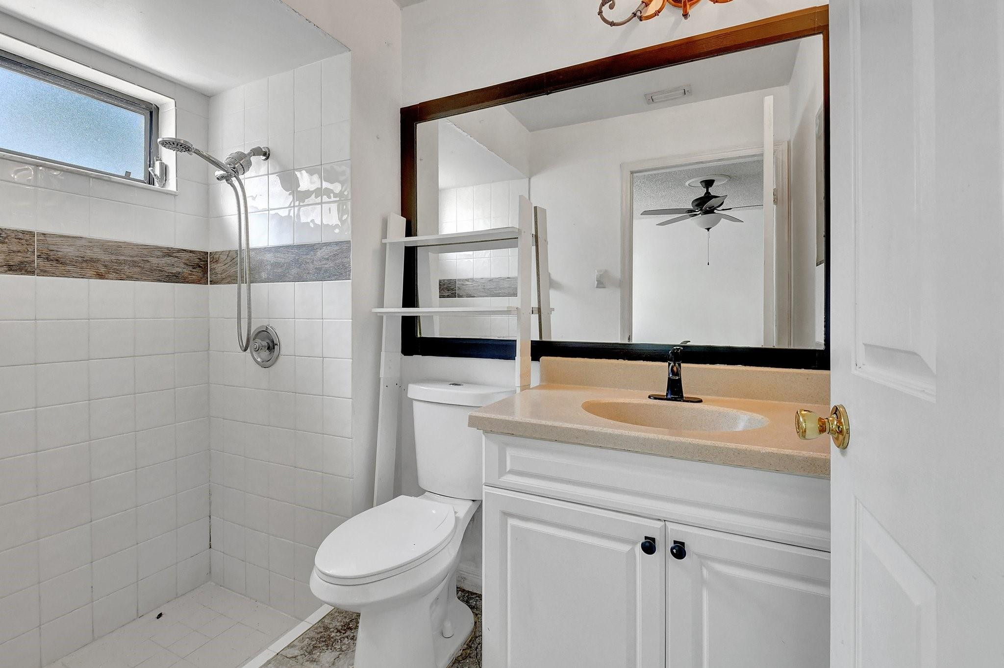 5105 Arbor Glen Circle Property Photo 13