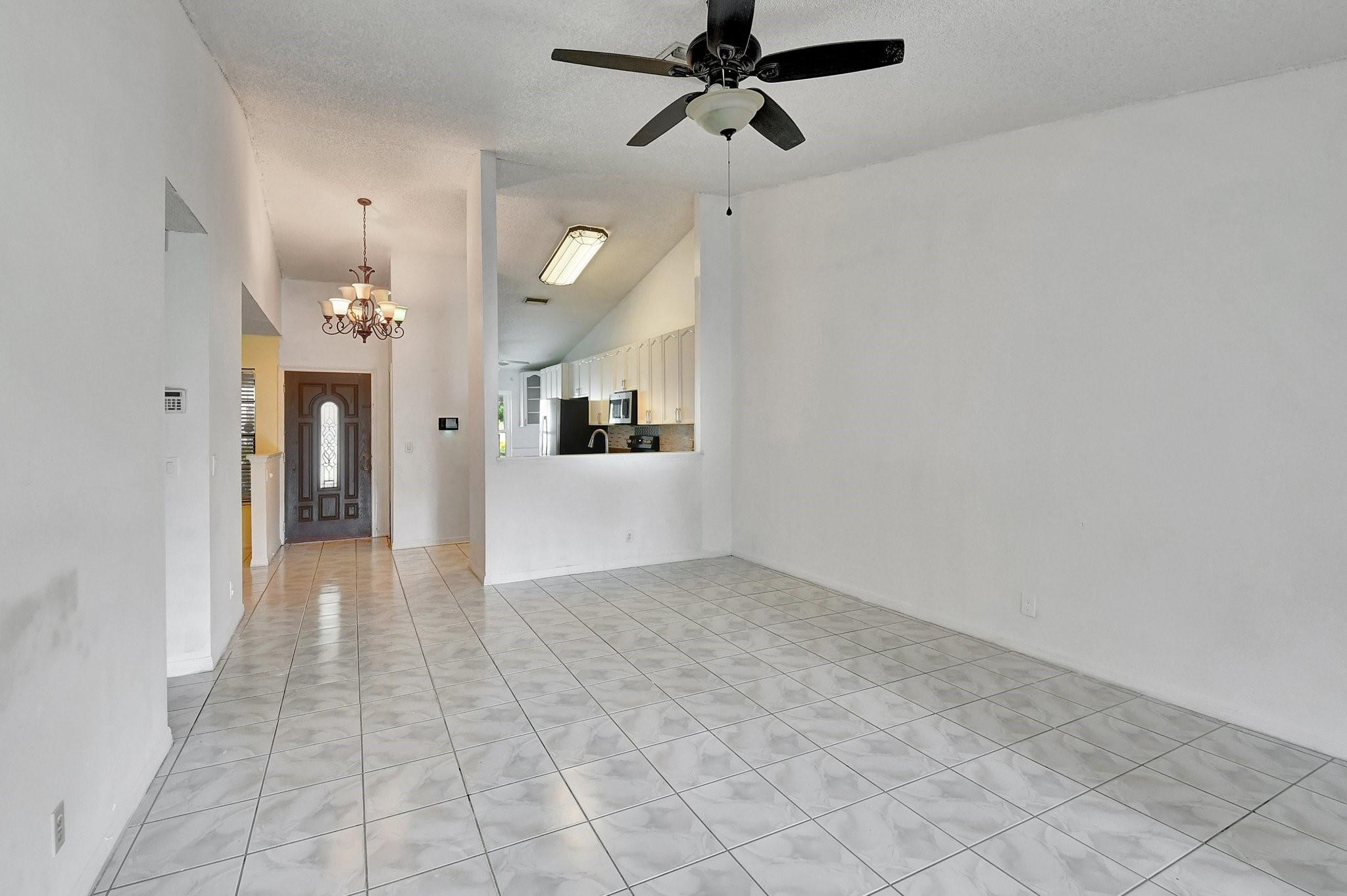 5105 Arbor Glen Circle Property Photo 18
