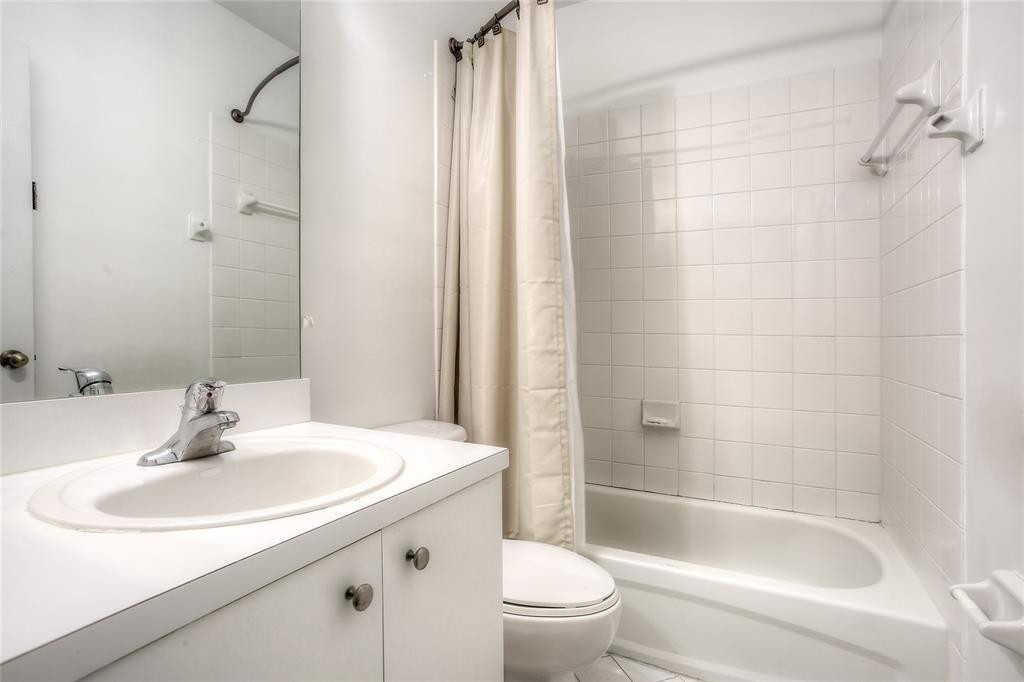 3360 Ne 14th Drive 106-30 Property Photo 8
