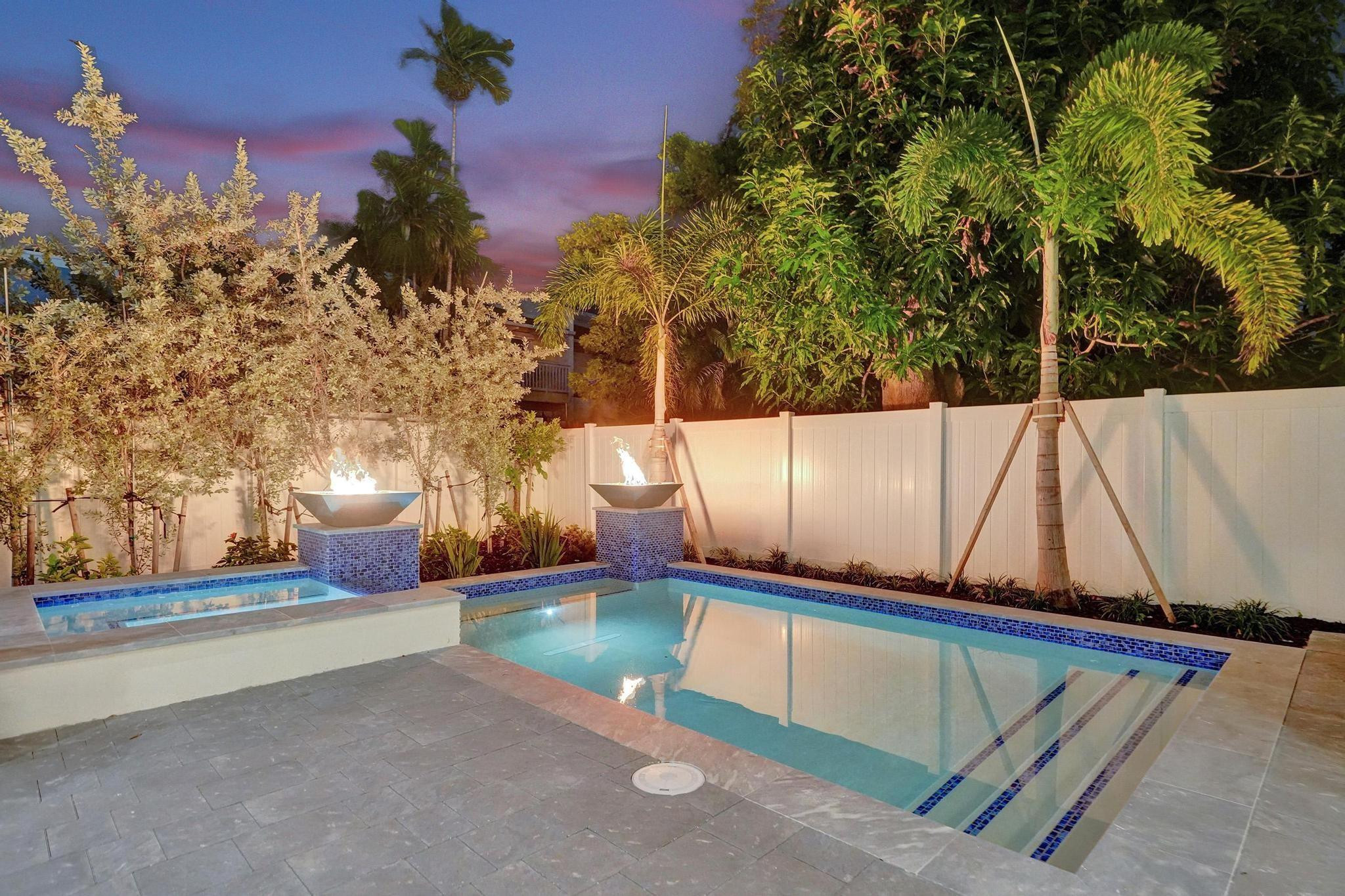 4524 Sea Grape Drive N Property Photo 6