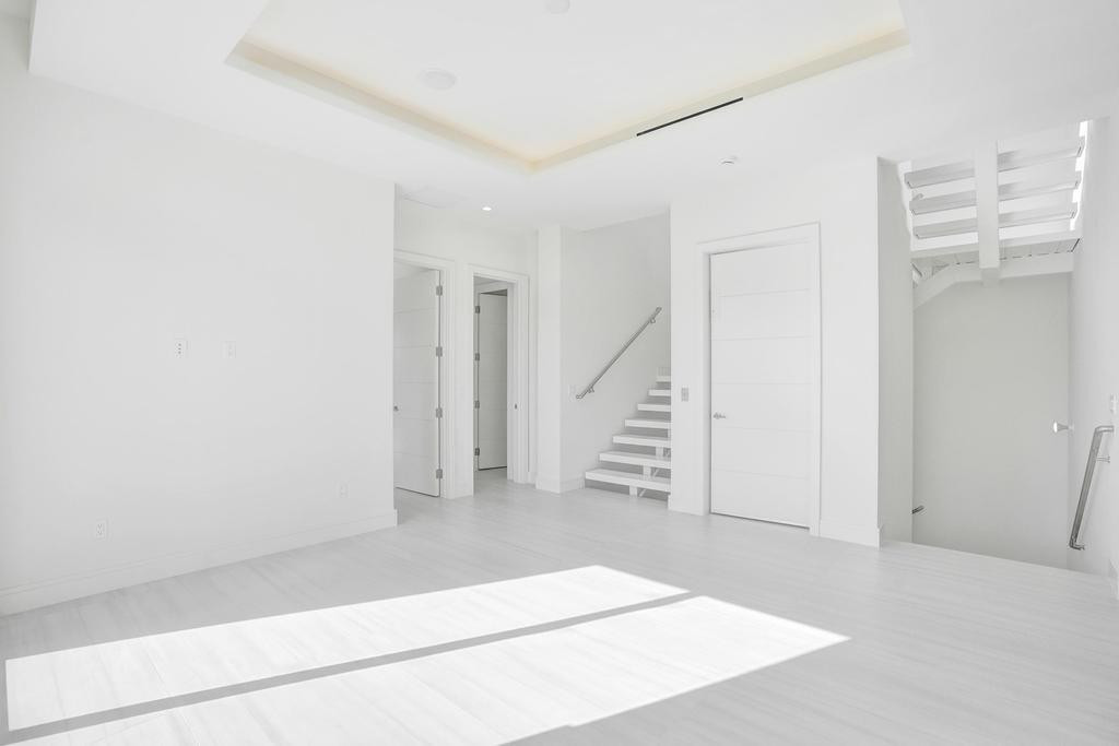 4524 Sea Grape Drive N Property Photo 28
