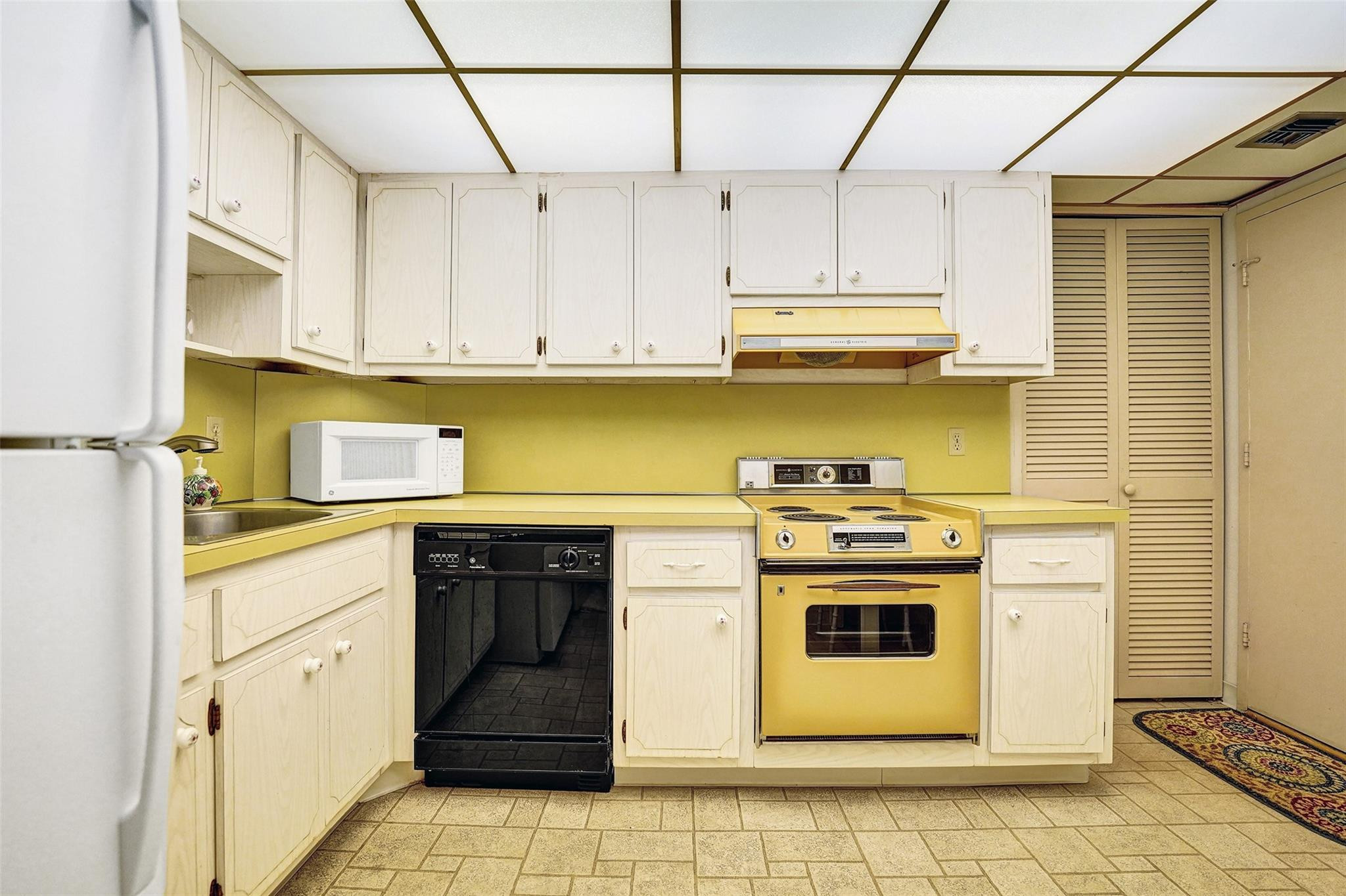 405 N Ocean Boulevard 623 Property Photo 20