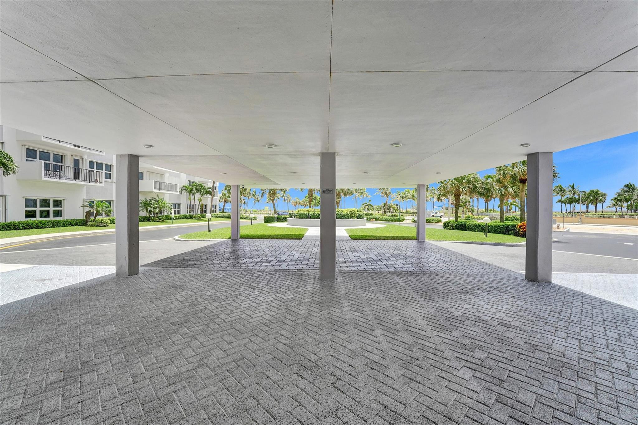 405 N Ocean Boulevard 623 Property Photo 87