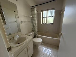 9332 Laurel Green Drive Property Photo 8