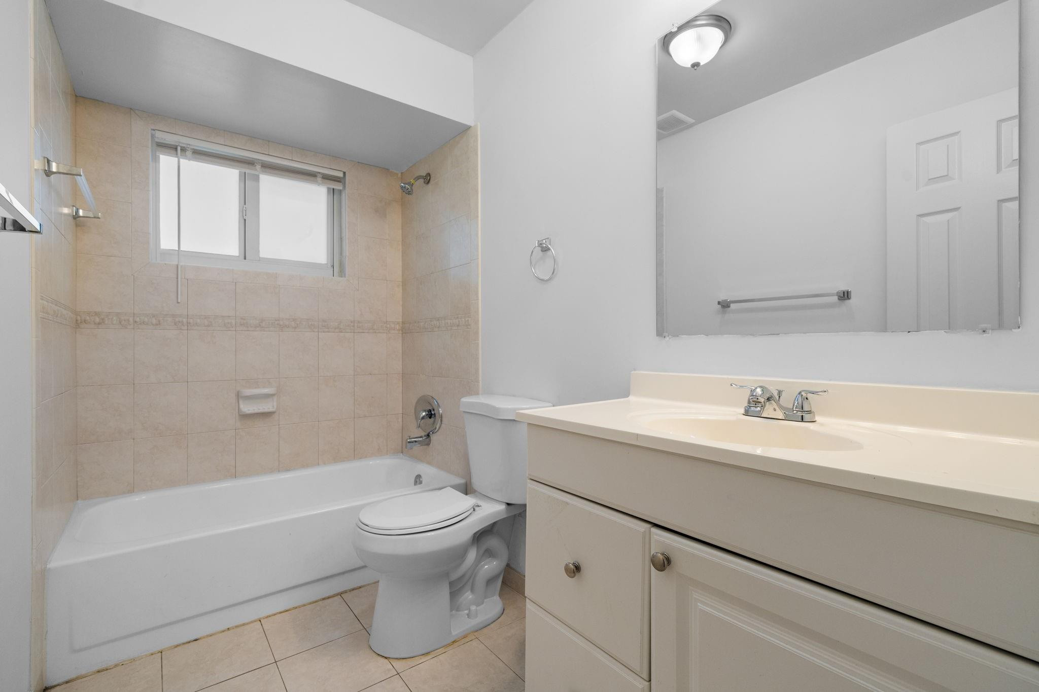 11371 Nw 40th Place Property Photo 18