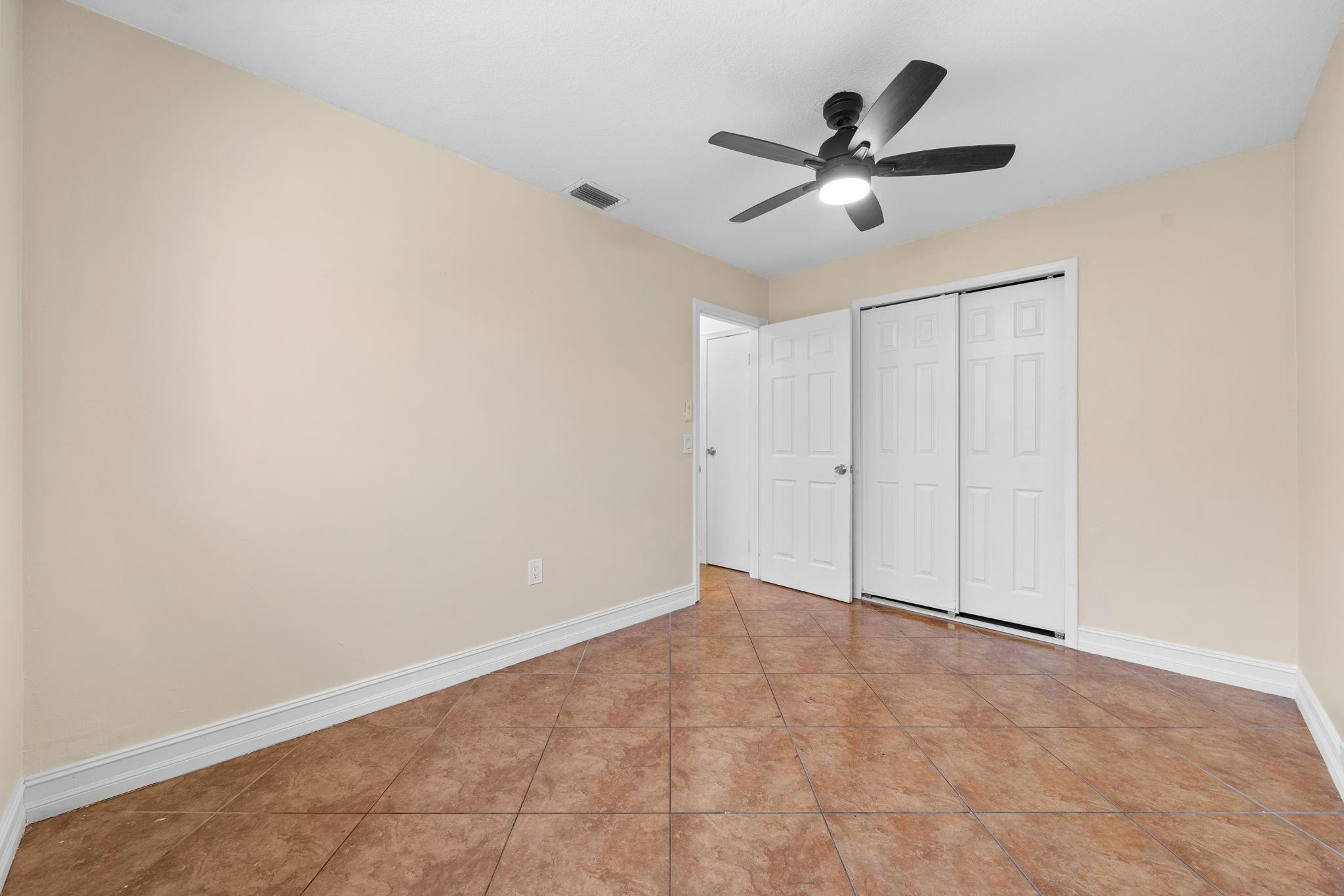 11371 Nw 40th Place Property Photo 20