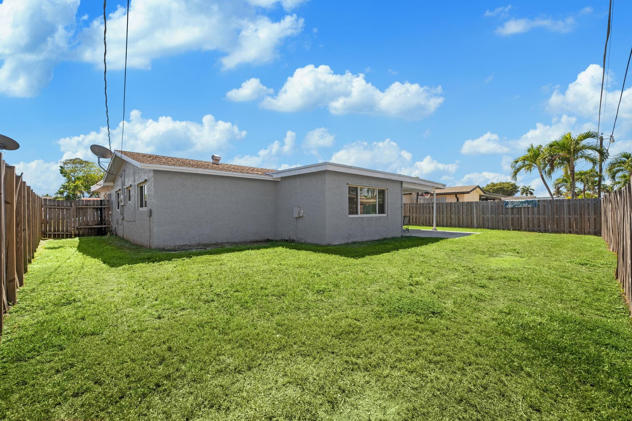 11371 Nw 40th Place Property Photo 27