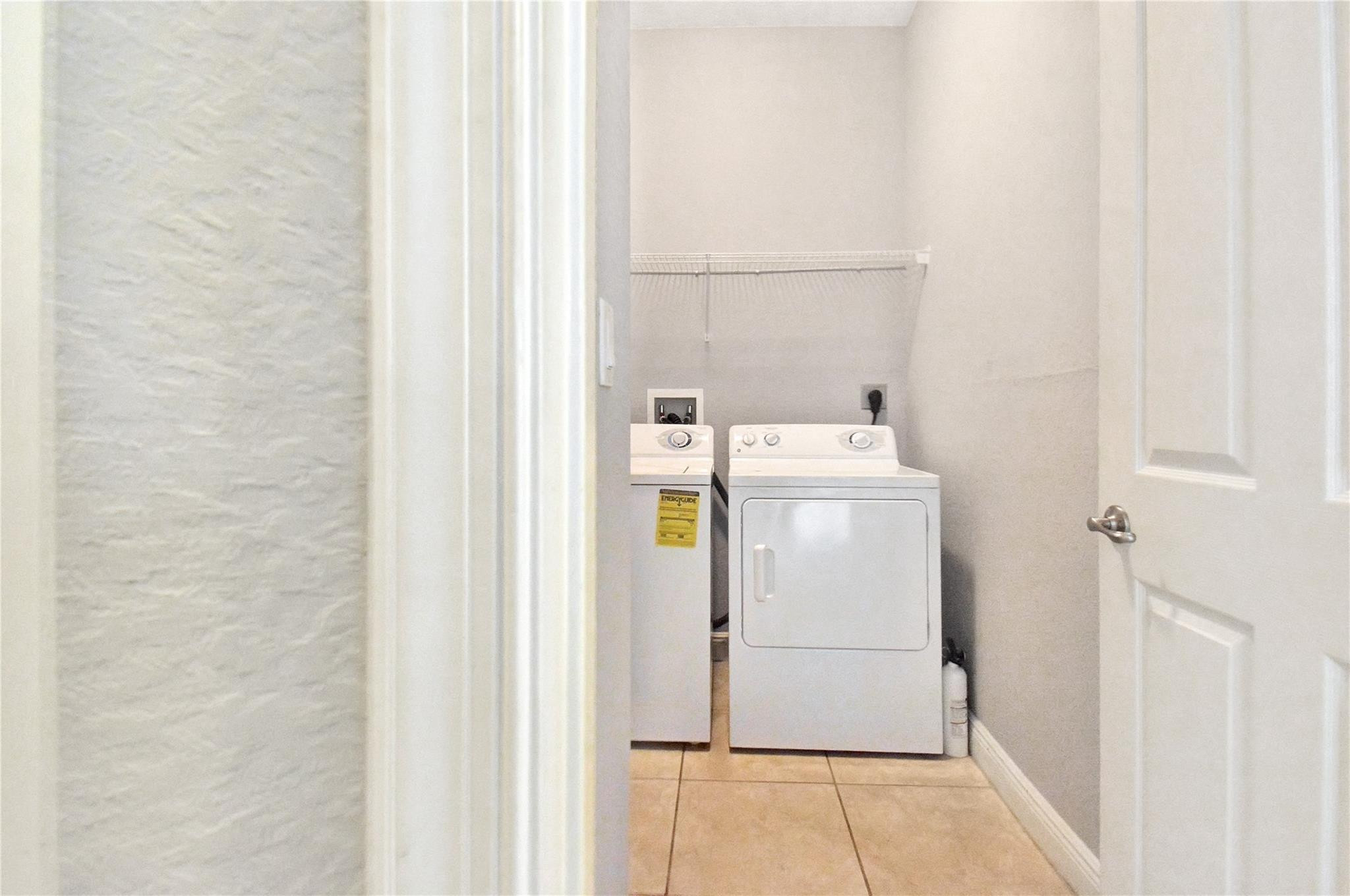 6927 Julia Gardens Drive Property Photo 19