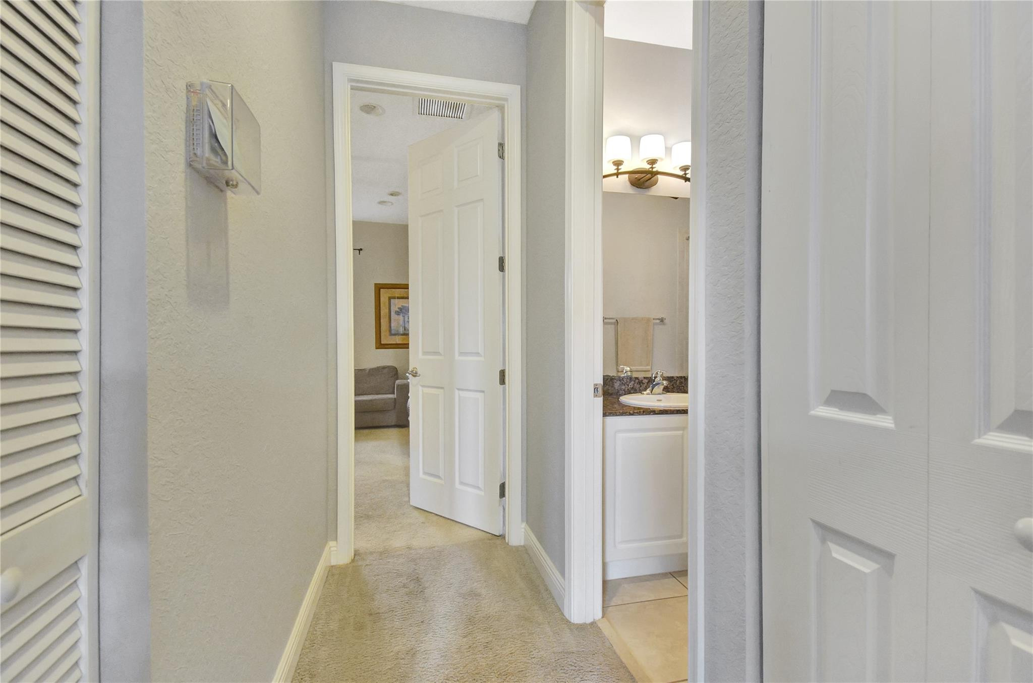 6927 Julia Gardens Drive Property Photo 20