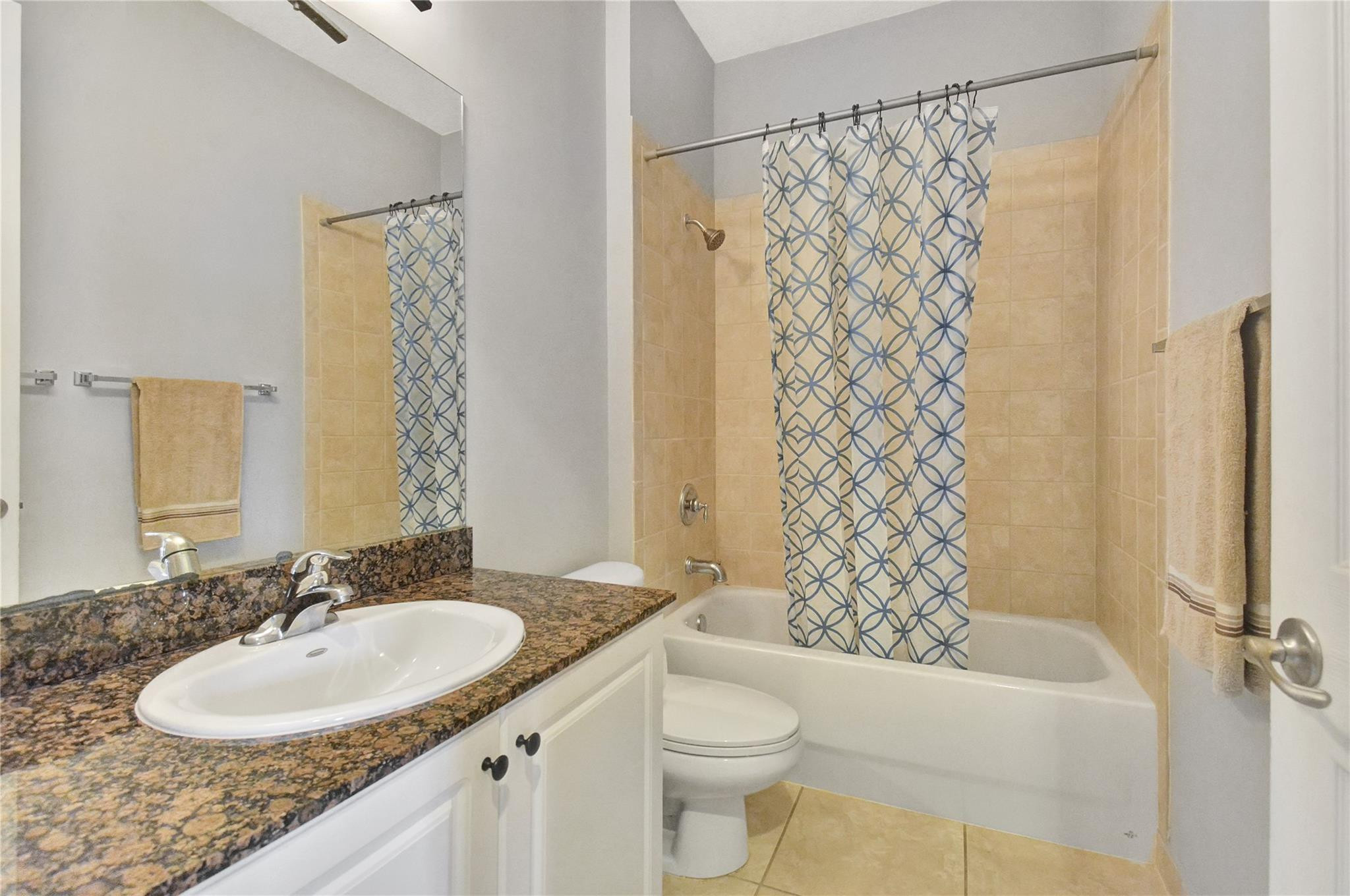 6927 Julia Gardens Drive Property Photo 21