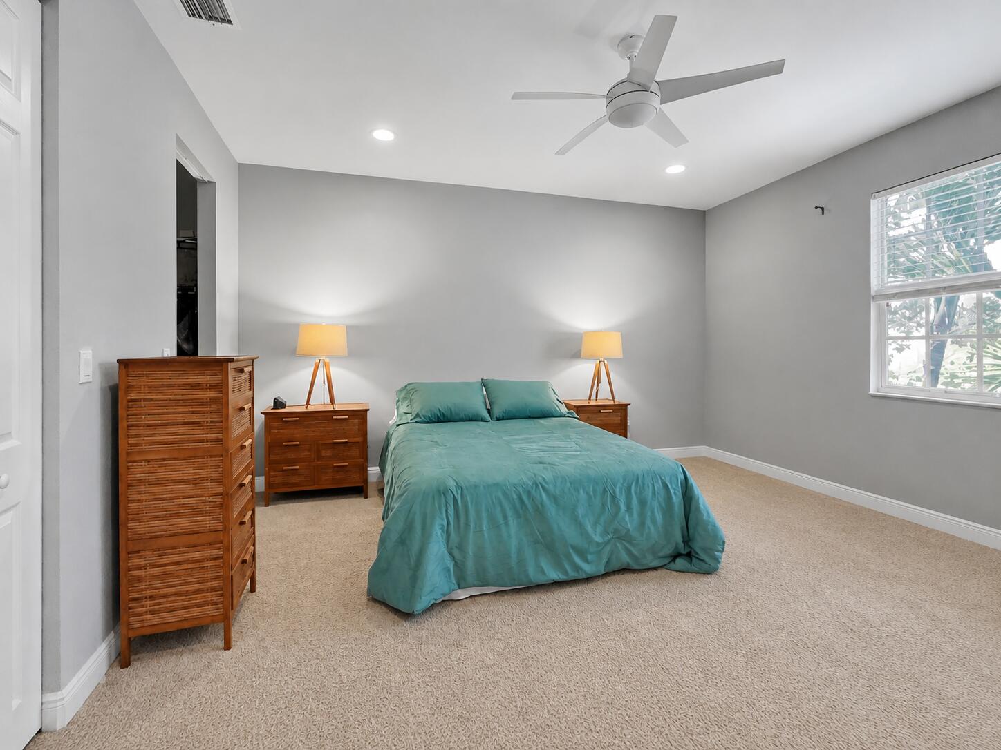 6927 Julia Gardens Drive Property Photo 22