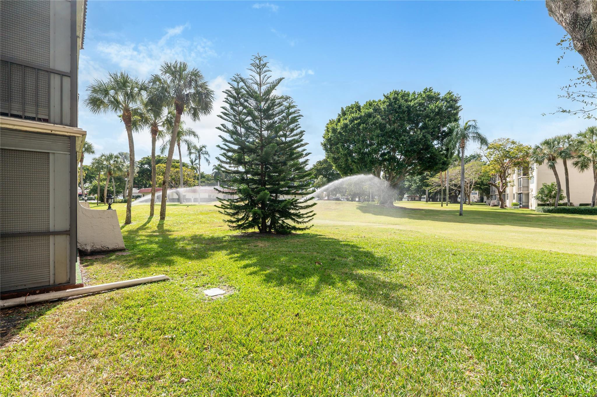 811 S Hollybrook Drive 301 Property Photo 16