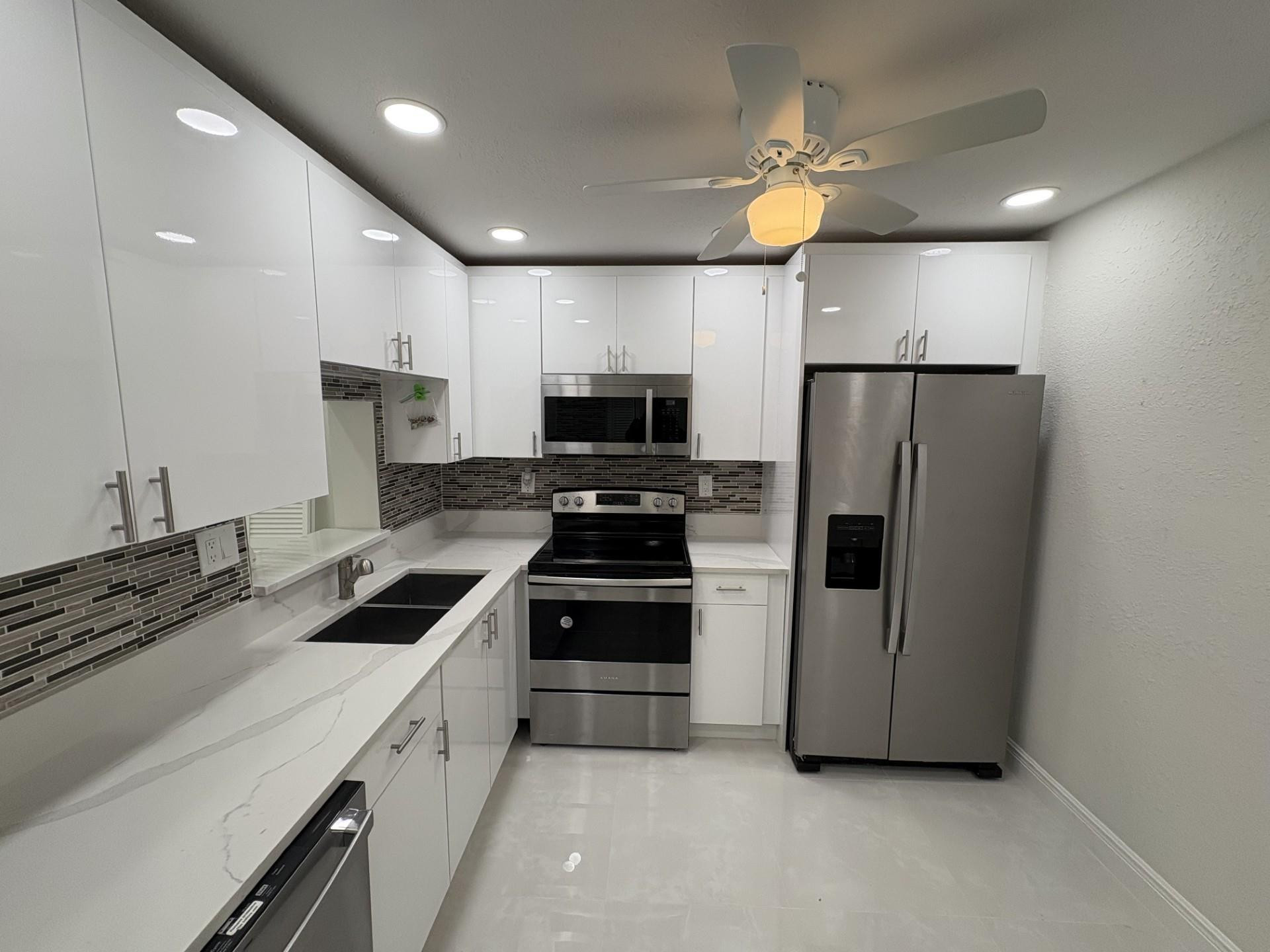 7650 W McNab 118 Property Photo 1