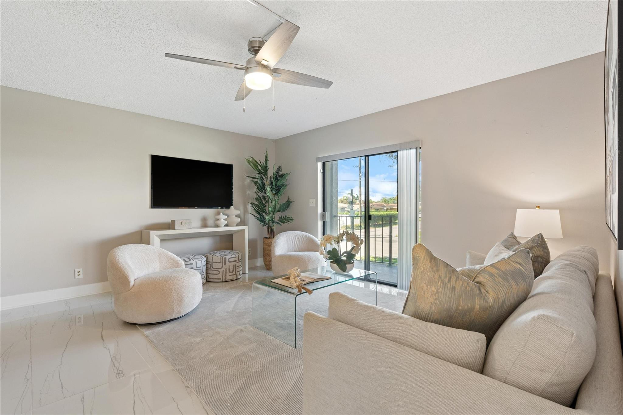 4013 N Ocean Drive 107 Property Photo 15
