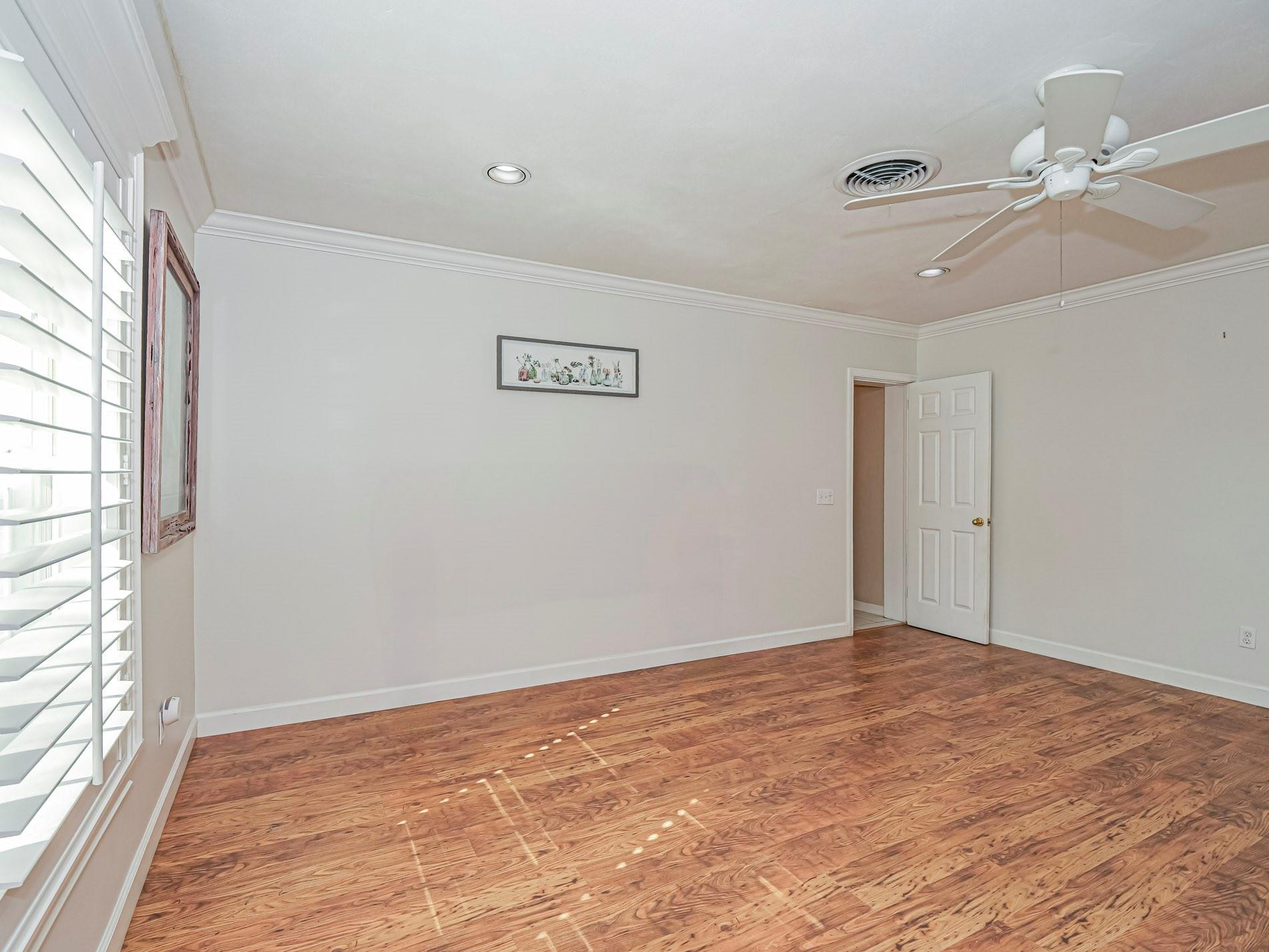 2180 Seville Avenue Property Photo 23