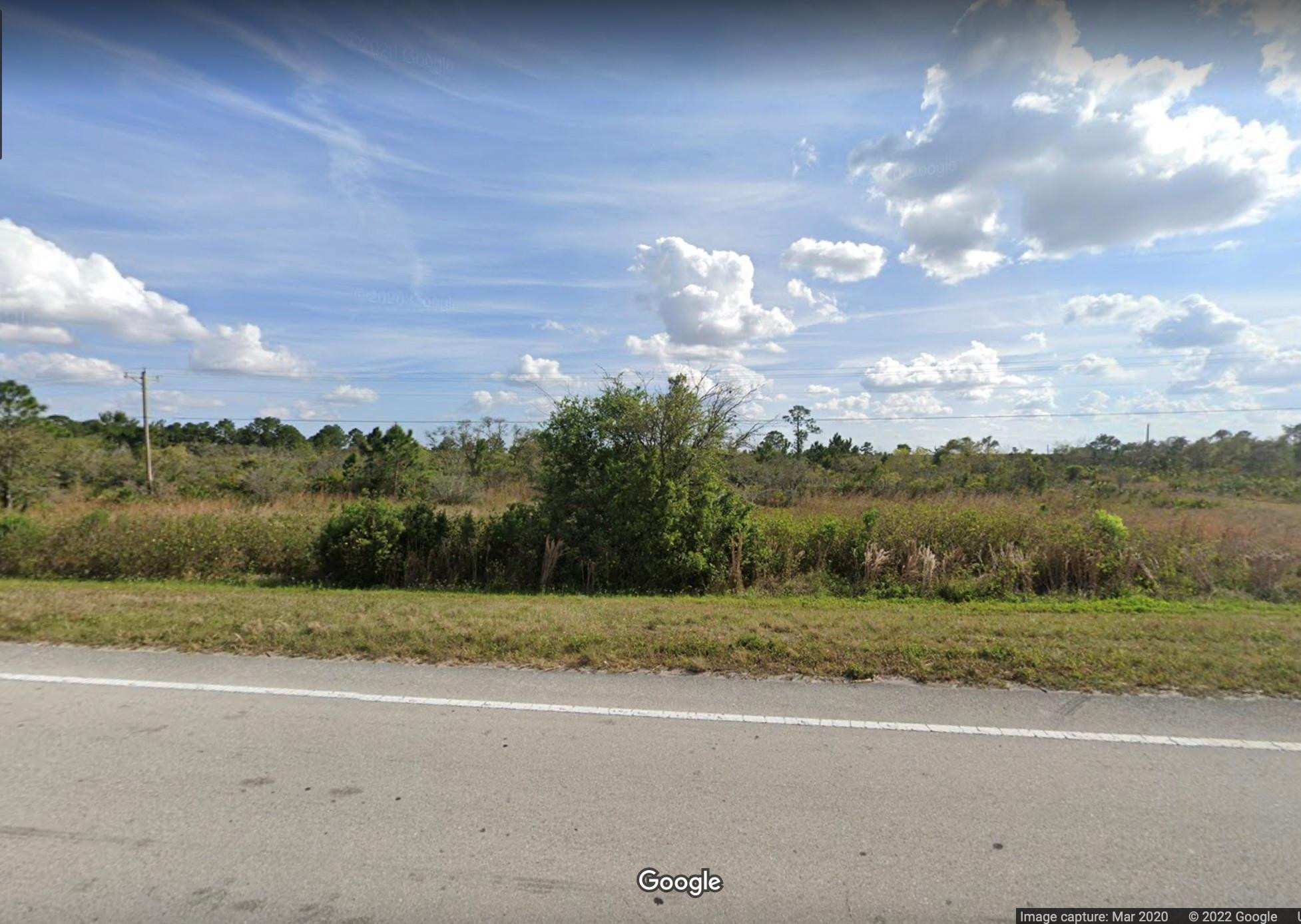 475 State Road 70 E Property Photo 2