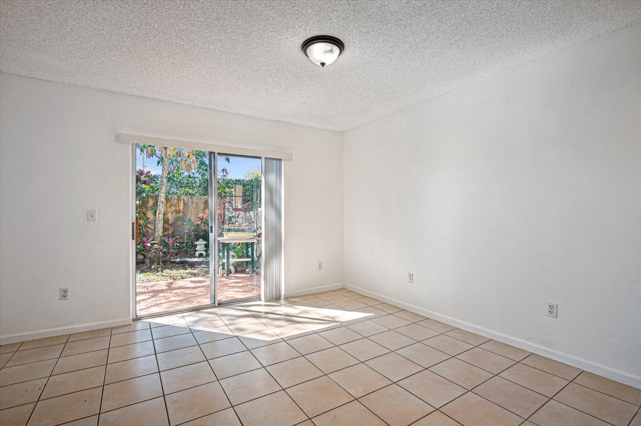 10845 Nw 46th Drive Property Photo 14