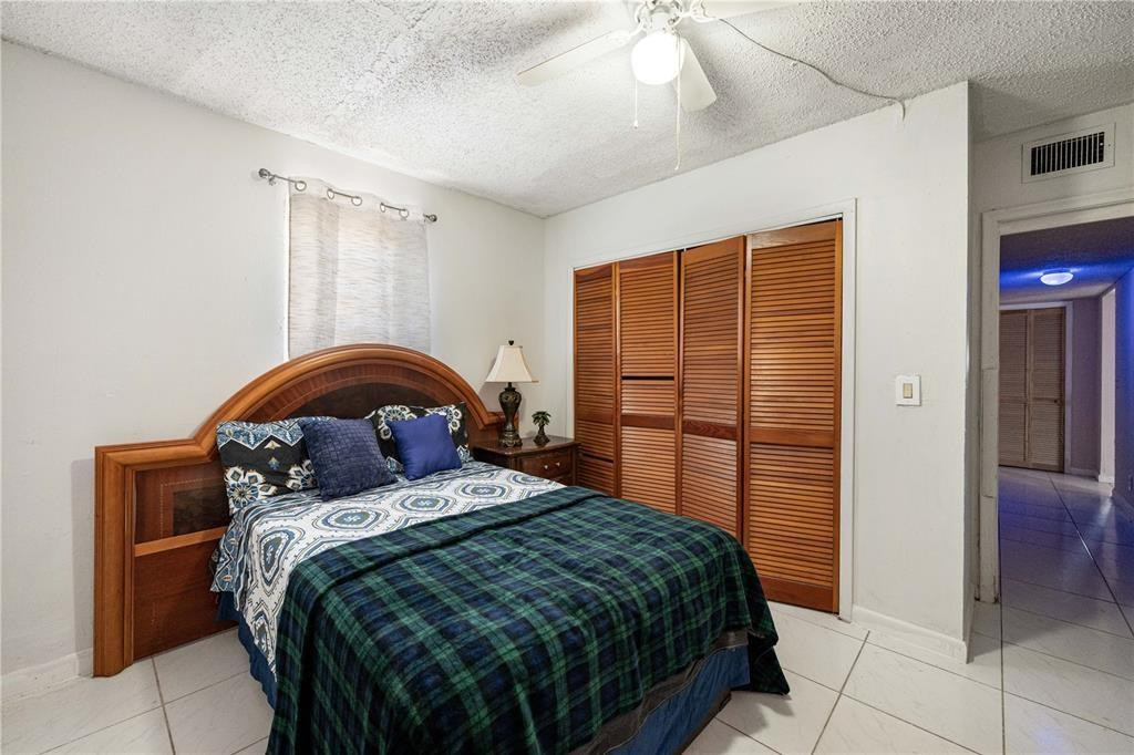 1110 S 29th Avenue Property Photo 15