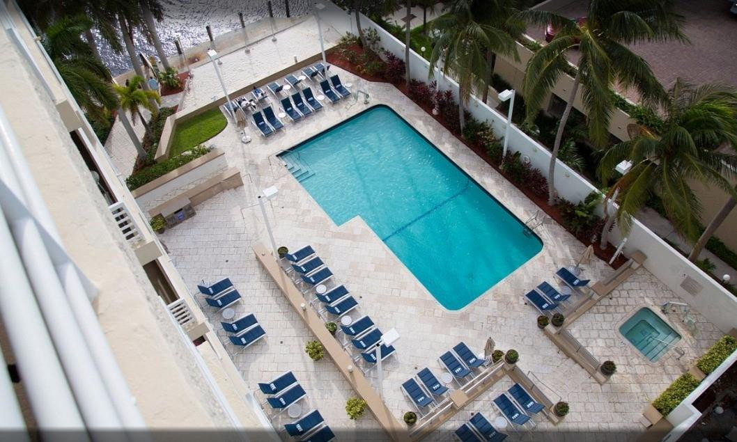 2670 E Sunrise Boulevard 903 Property Photo 5