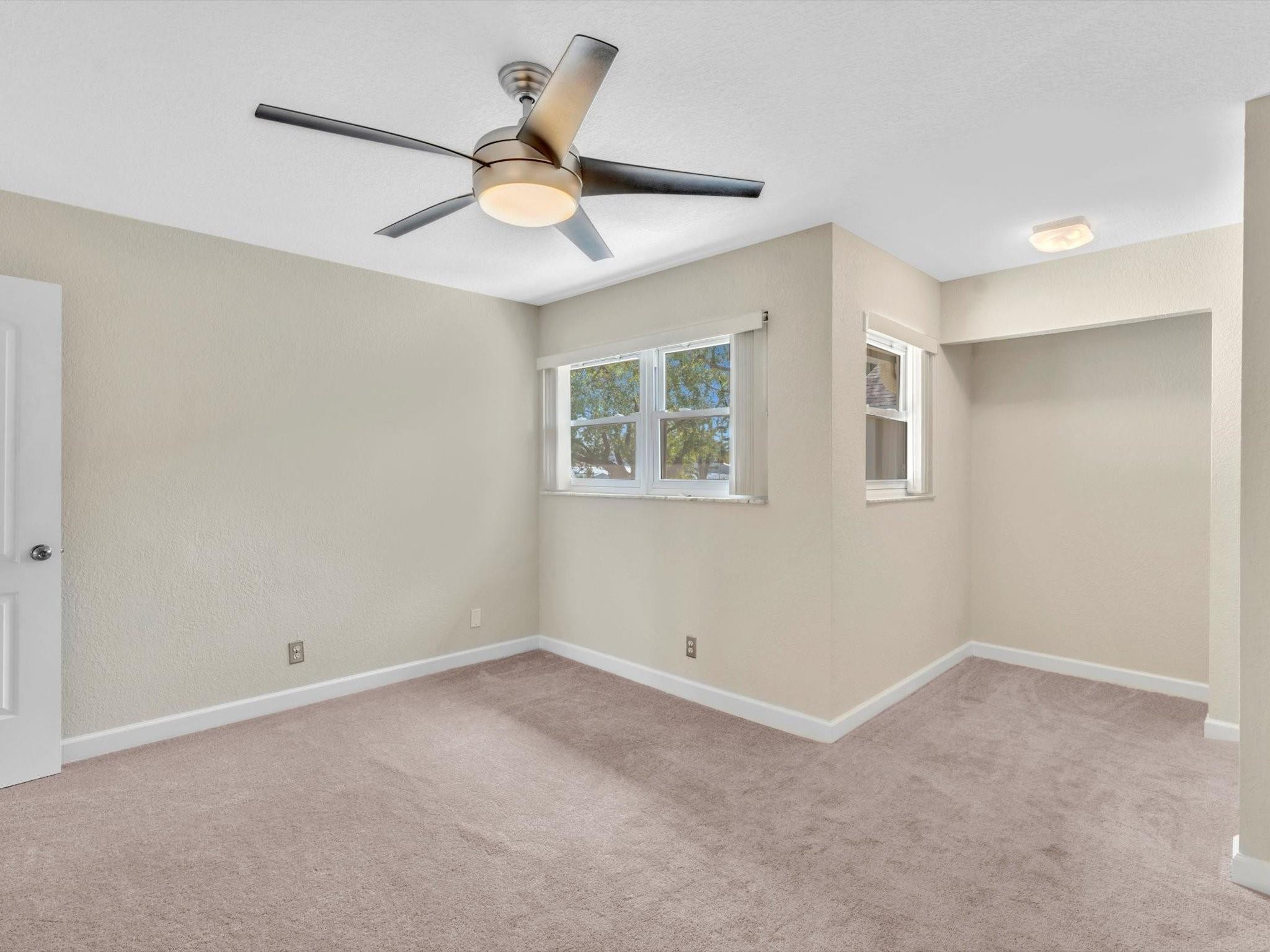 499 Se 13th Street 8e Property Photo 18