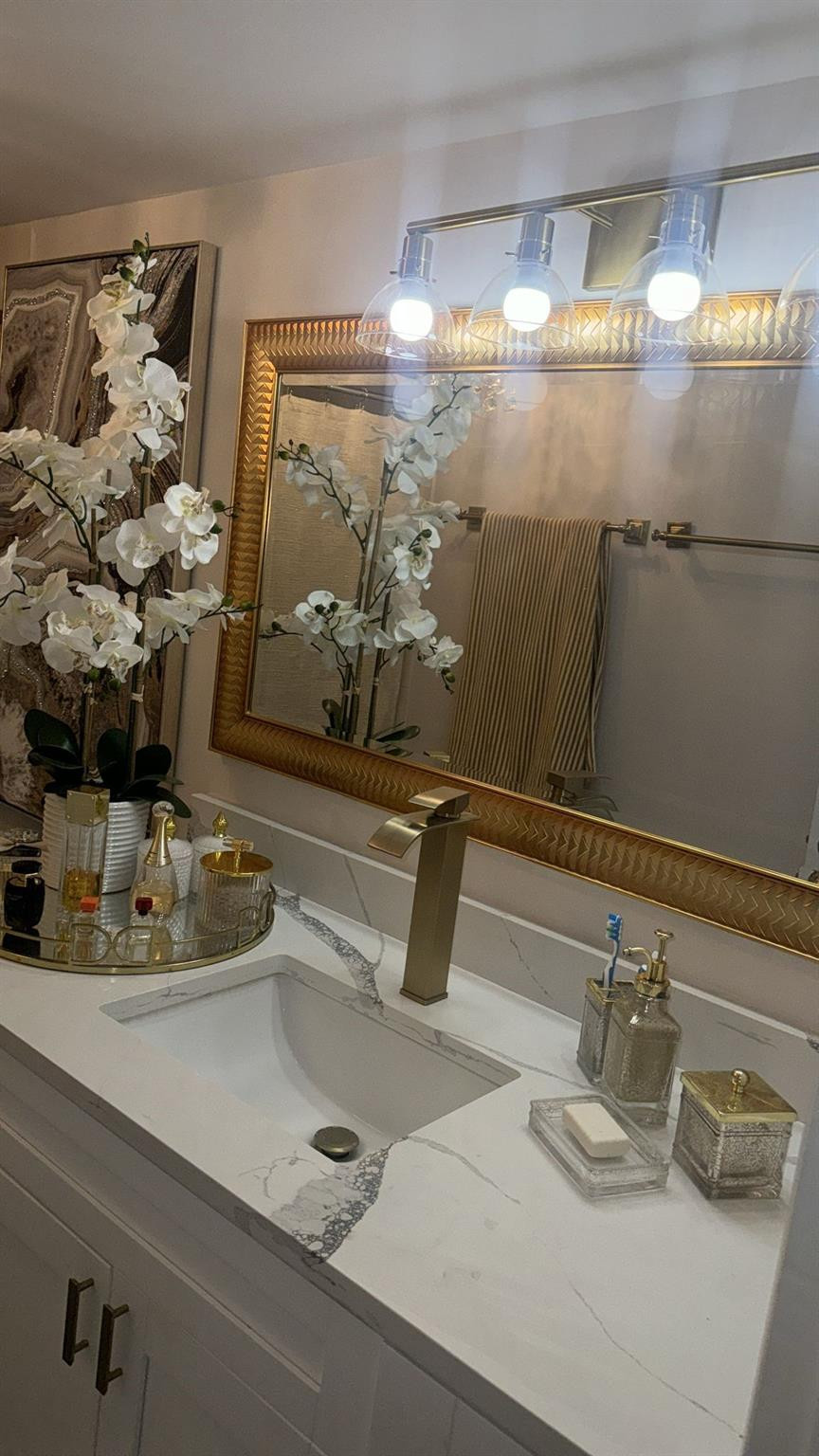 2425 Presidential Way 705 Property Photo 14
