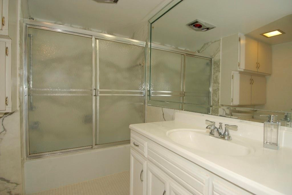 3850 Galt Ocean Drive 1204 Property Photo 11
