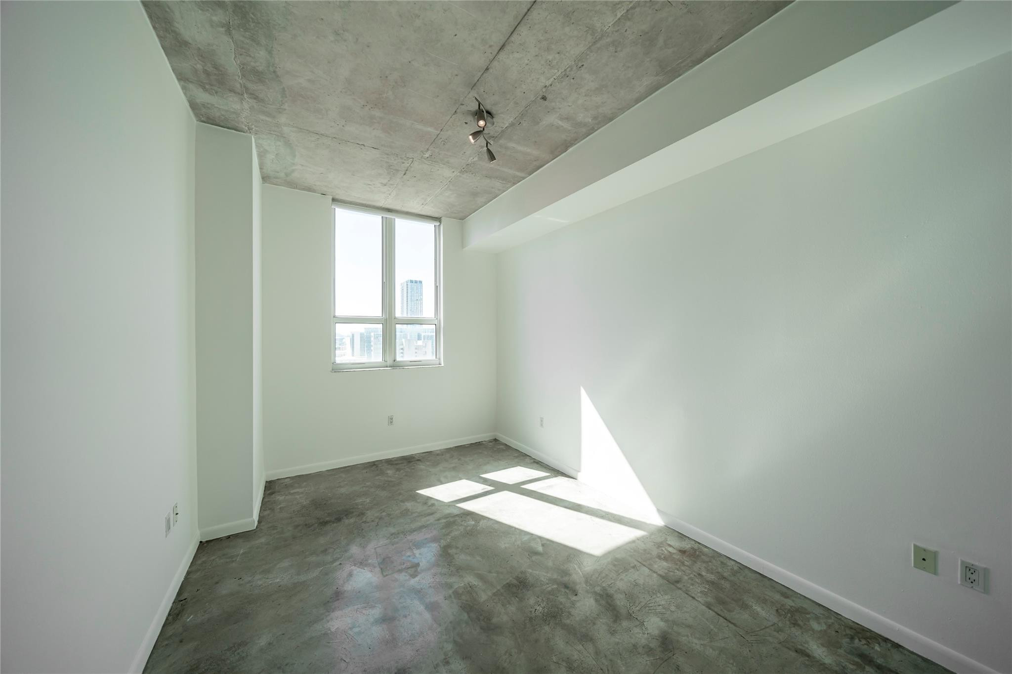 234 Ne 3rd Street 2007 Property Photo 13