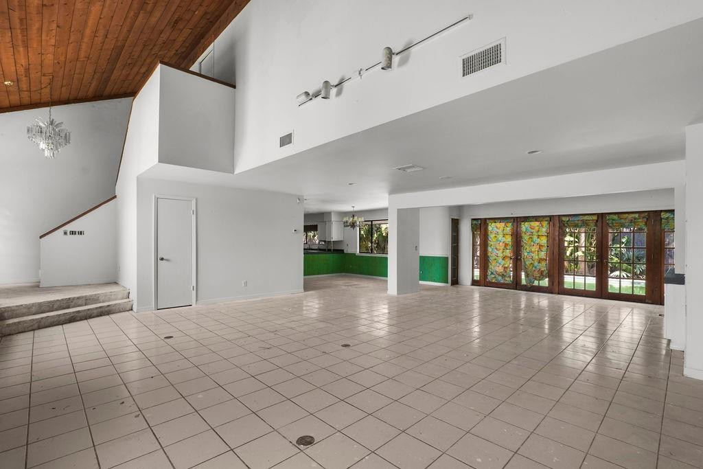 232 River Walk Drive Property Photo 11