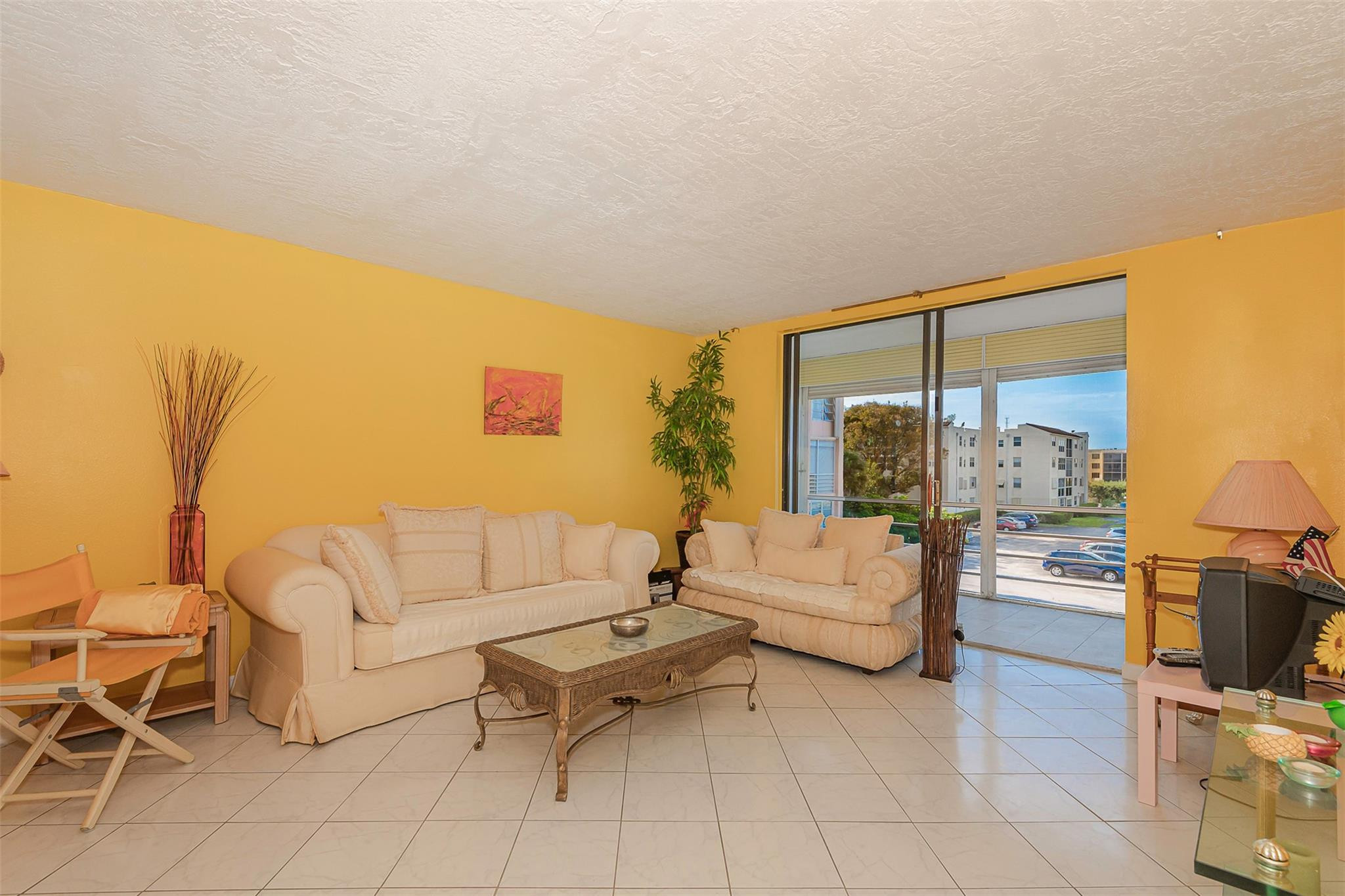 2861 Somerset Drive 317 Property Photo 1