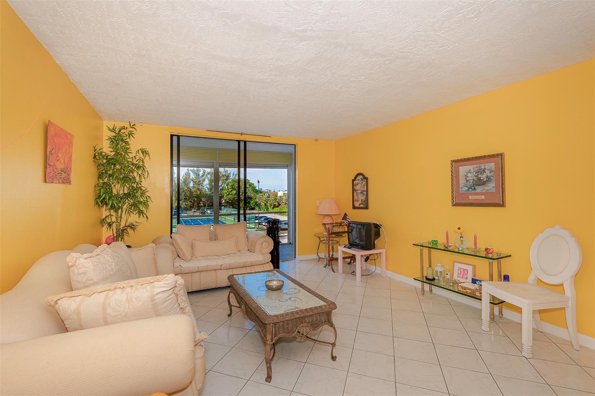 2861 Somerset Drive 317 Property Photo 17