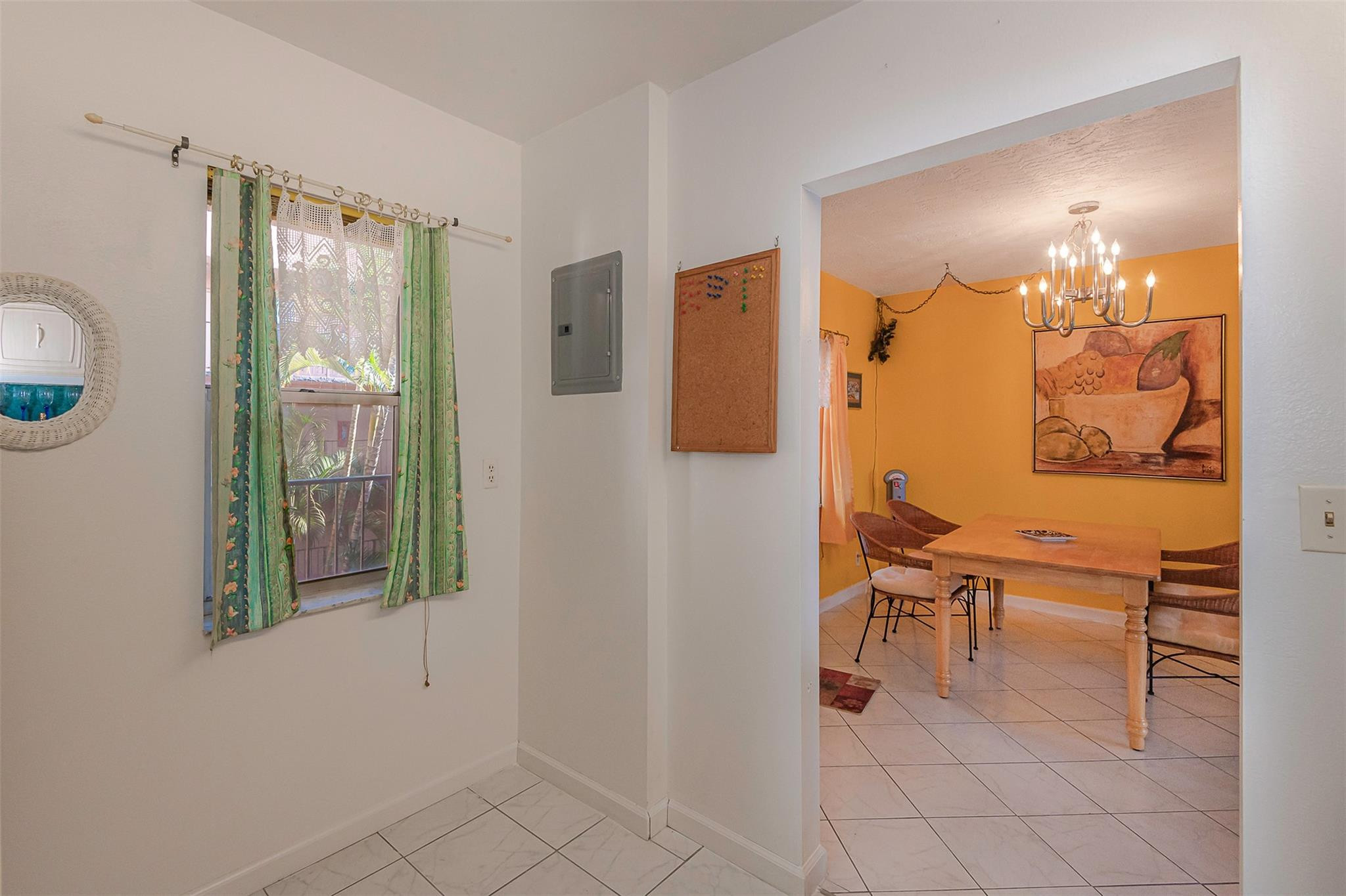 2861 Somerset Drive 317 Property Photo 25