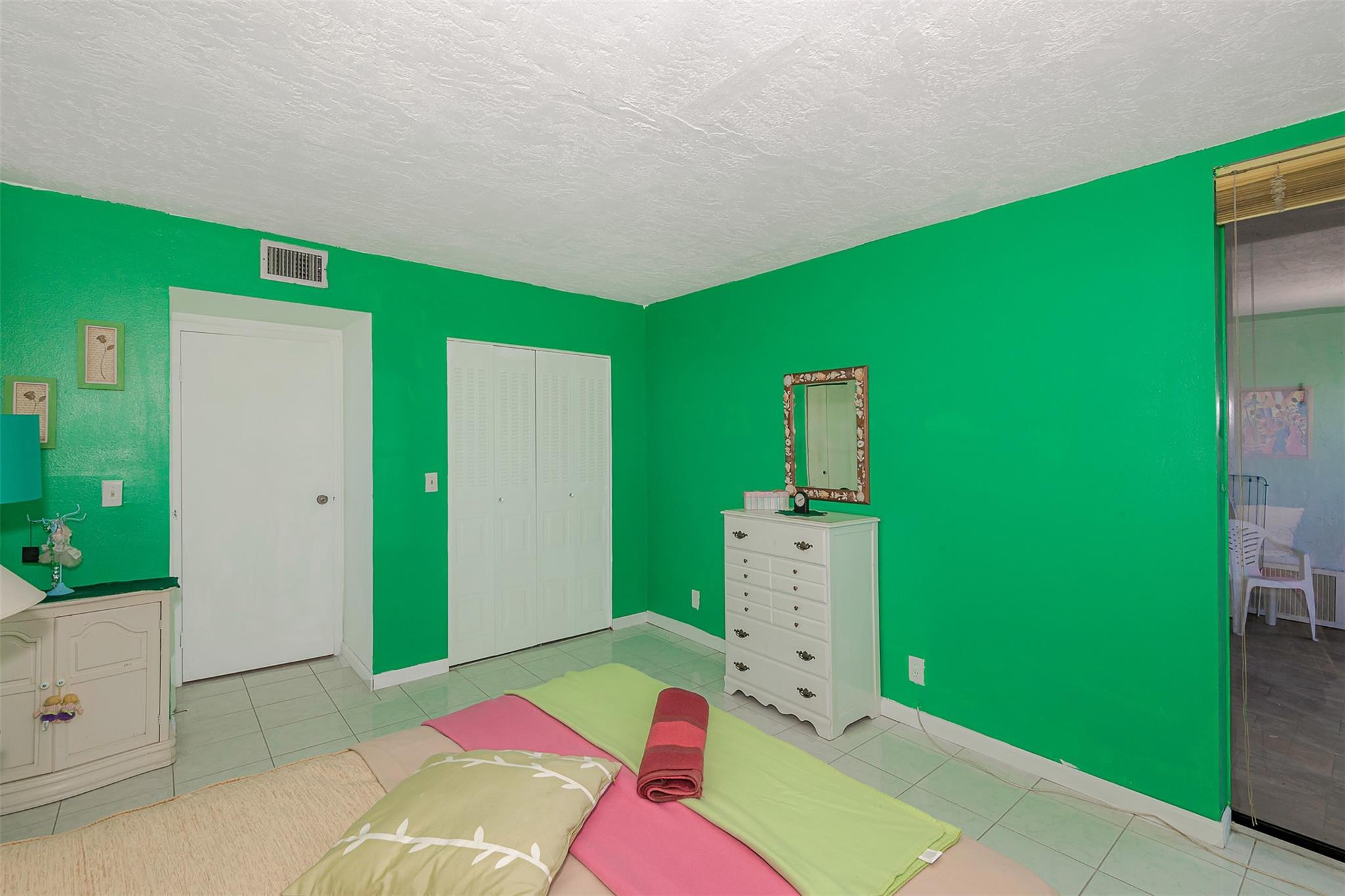 2861 Somerset Drive 317 Property Photo 32
