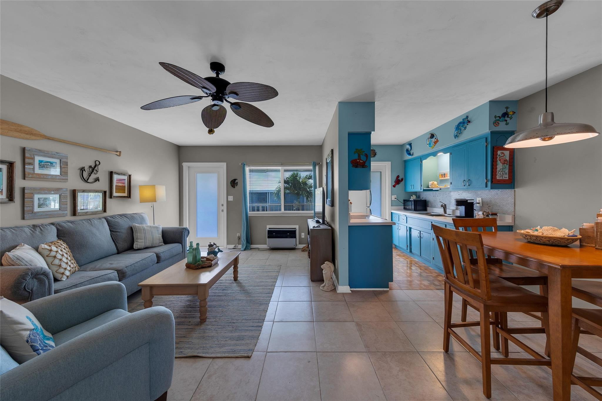 11 SW 4th Avenue 11