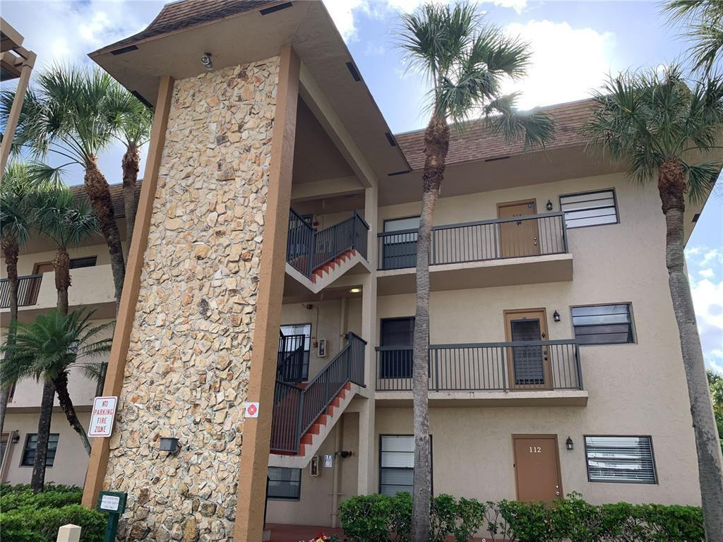 6095 N Sabal Palm Boulevard 212 Property Photo 6