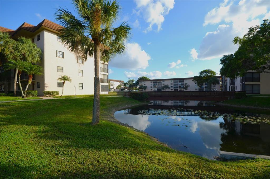 6095 N Sabal Palm Boulevard 212 Property Photo 15