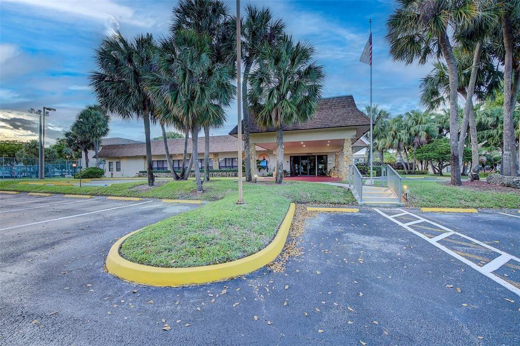 6095 N Sabal Palm Boulevard 212 Property Photo 34