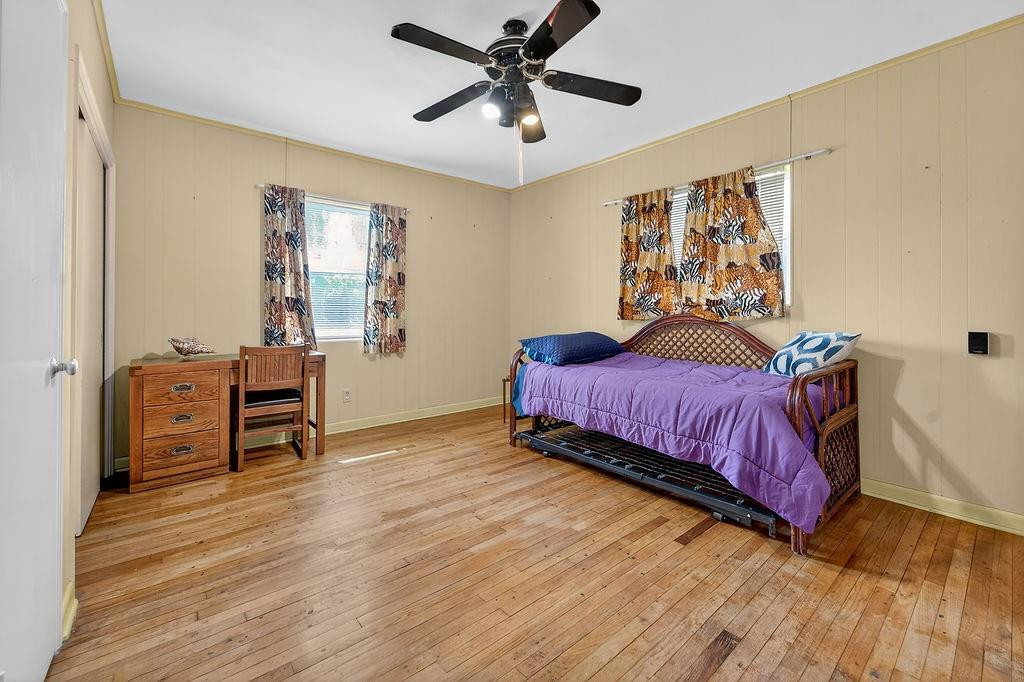 5240 20th Street Property Photo 35