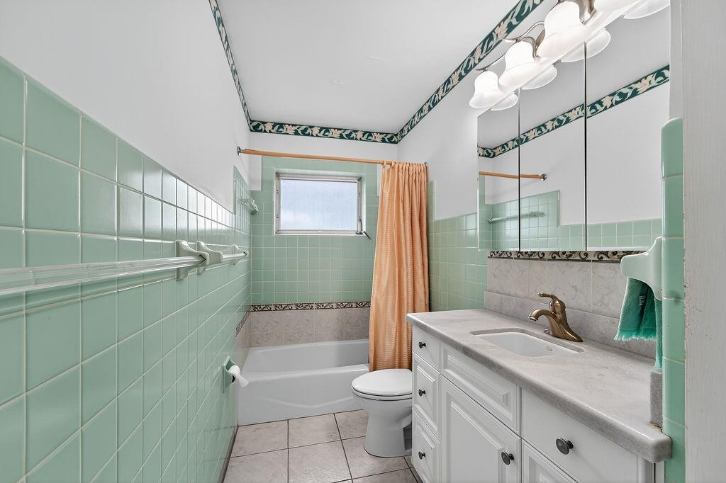 5240 20th Street Property Photo 37
