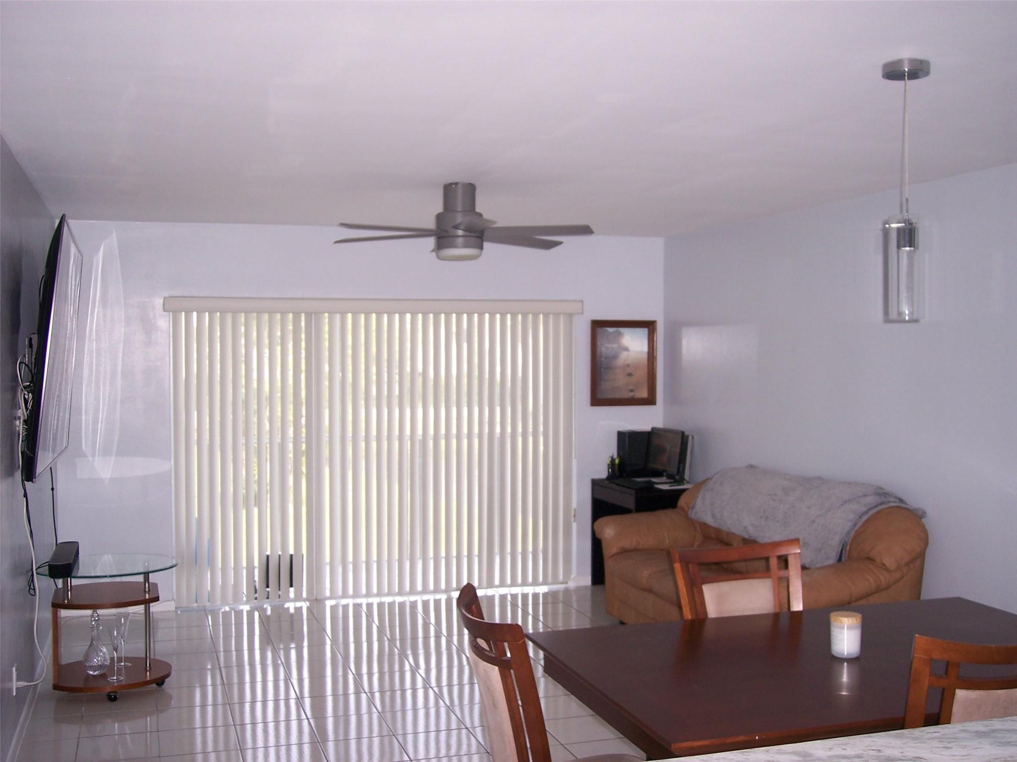 600 NE 2nd Street 208