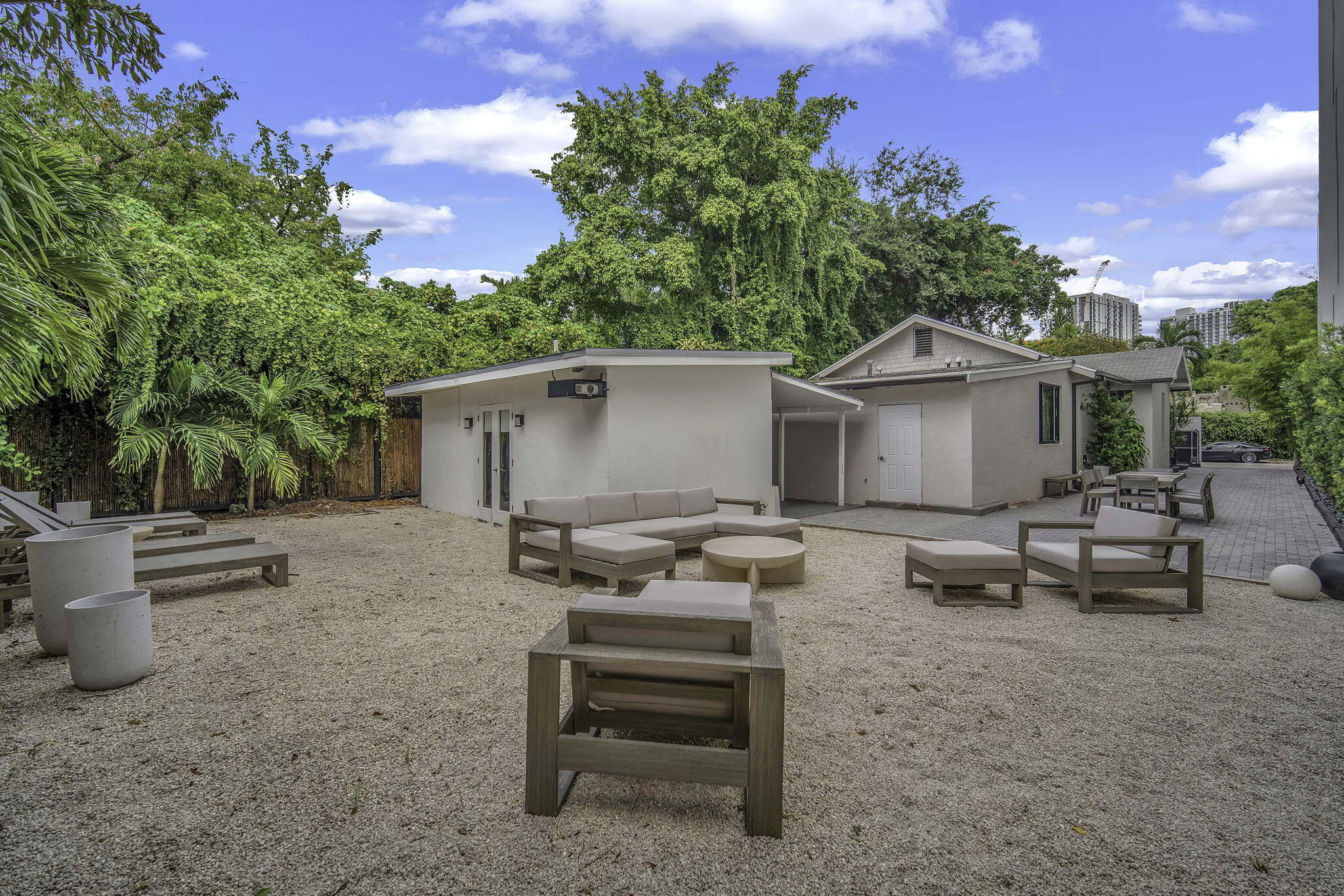 120 Ne 25th Street Property Photo 45