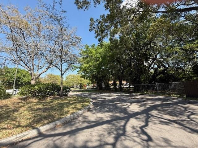 3340 Sw 15th Avenue Property Photo 3