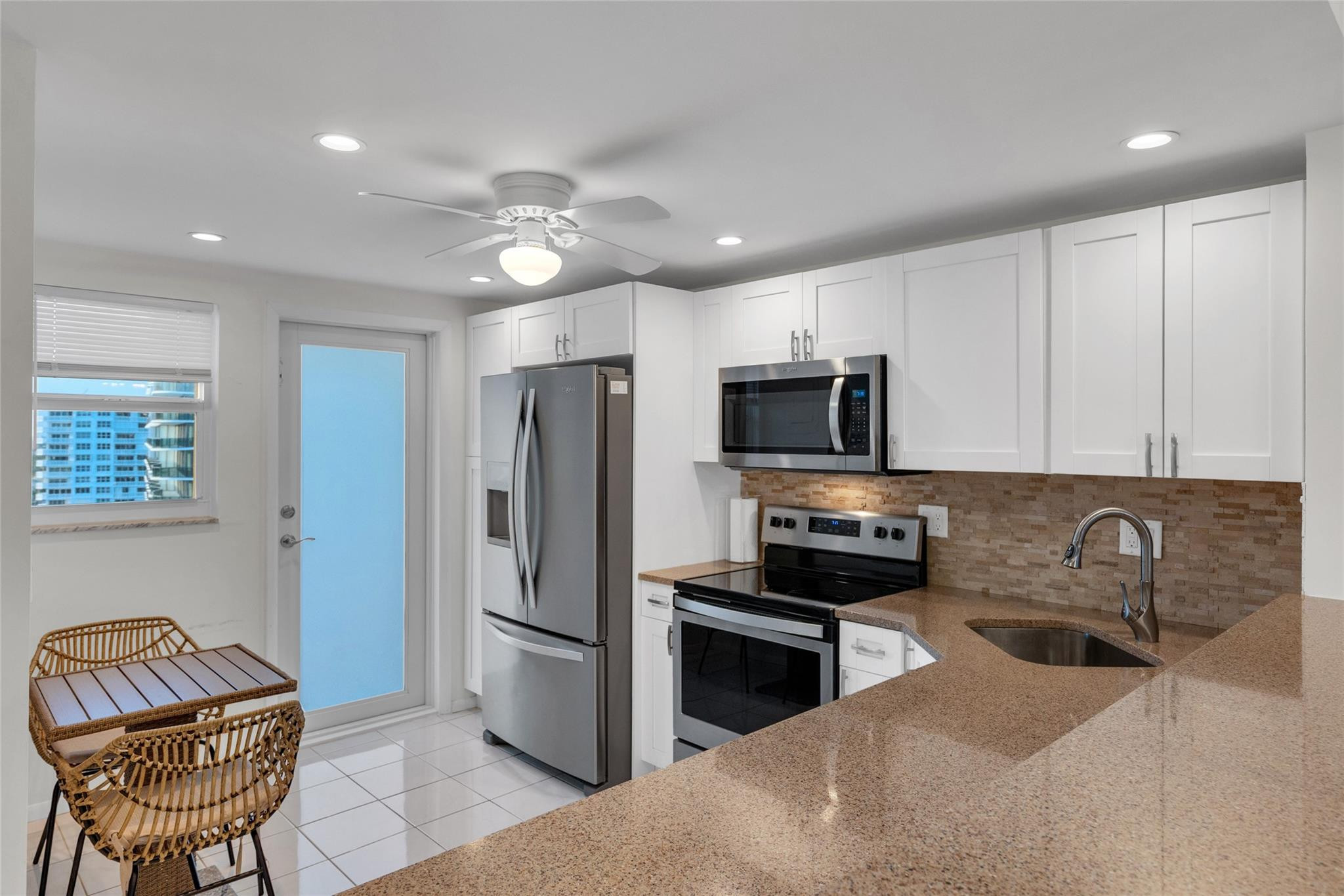 750 N Ocean Boulevard 1503 Property Photo 5